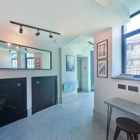 Central Hastings Contemporary Studio Apartment Exterior photo